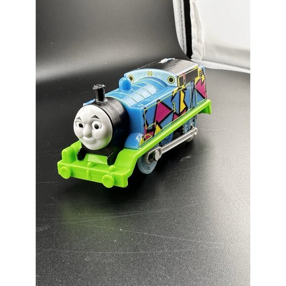 2017 Gullane Thomas Train Trackmaster Motorized Limited Edition Hyper Glow WORKS - Picture 1 of 16